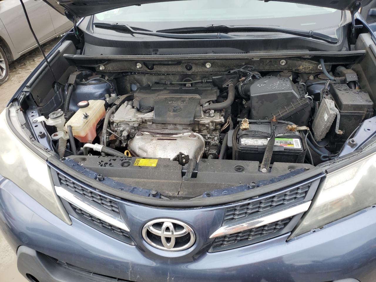 2014 Toyota RAV 4 - Image 12