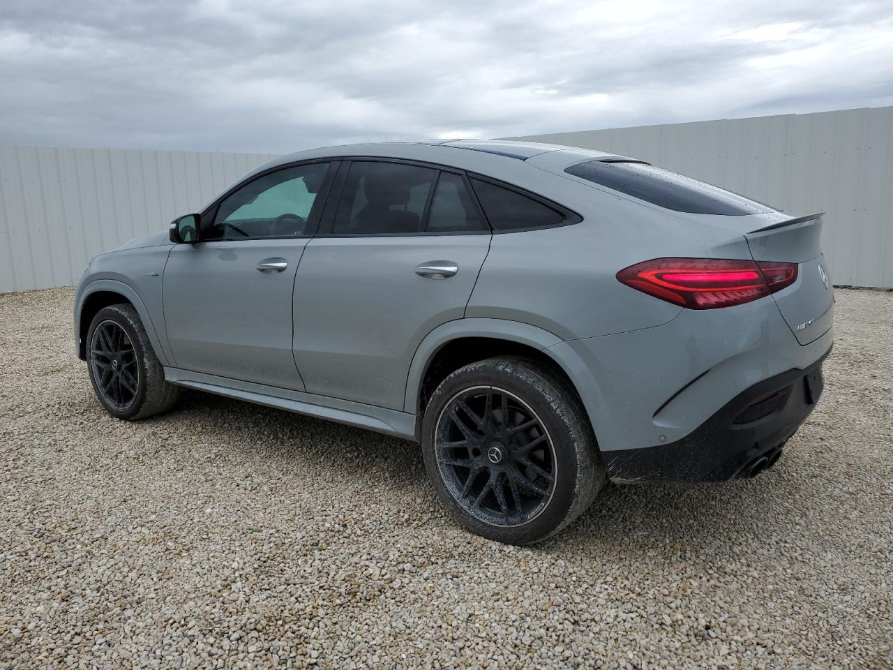2024 Mercedes-Benz GLE - Image 2