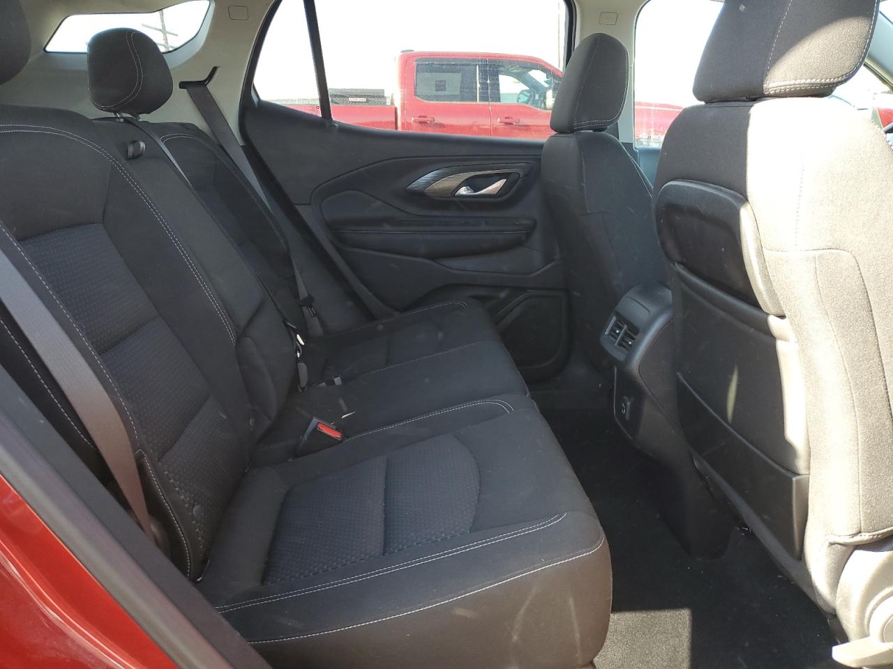 2022 GMC Terrain - Image 12