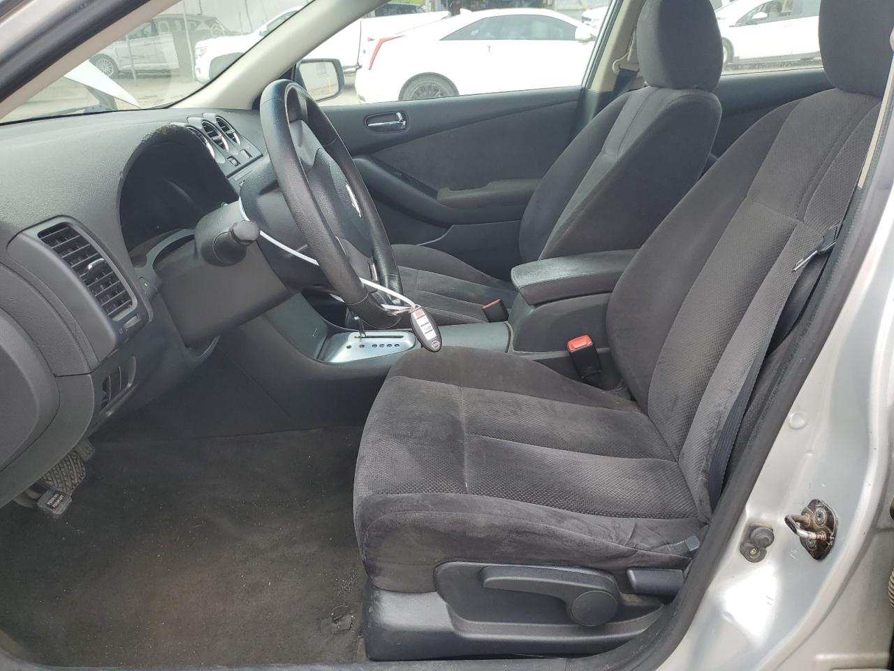 2009 Nissan Altima - Image 7