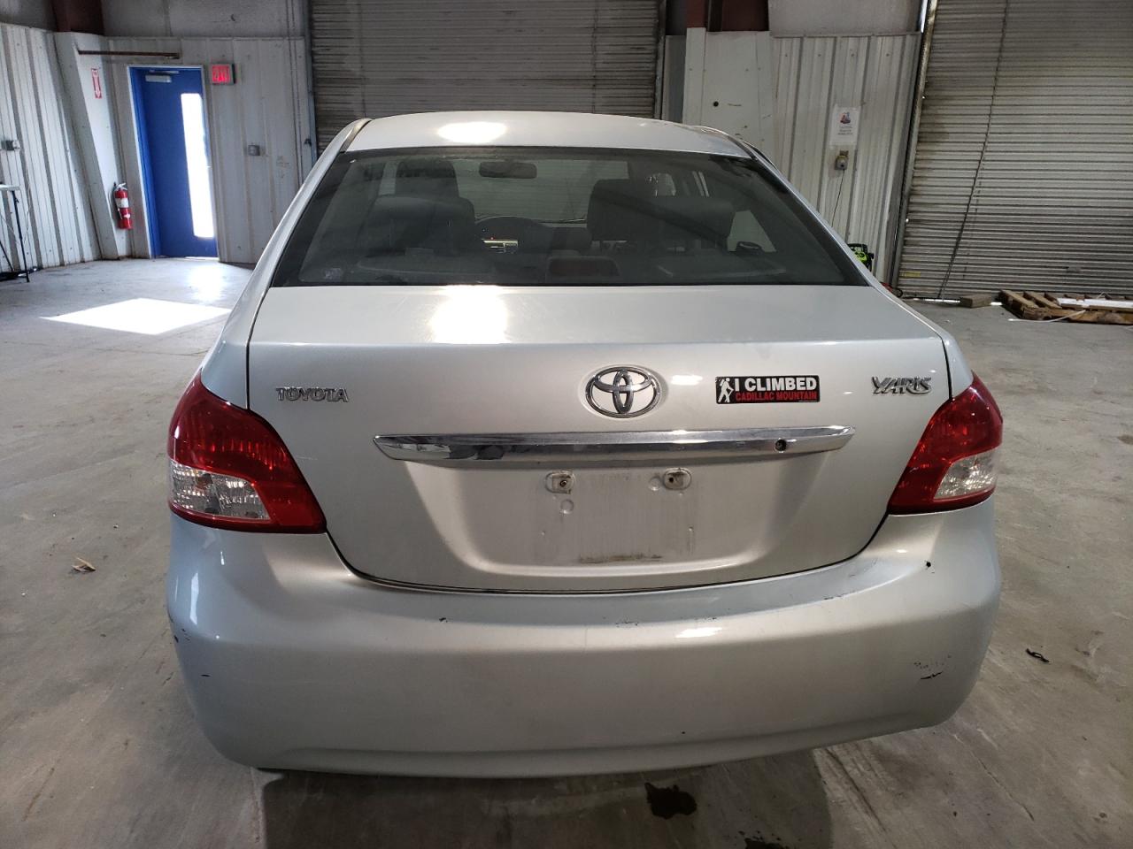 2010 Toyota Yaris - Image 6