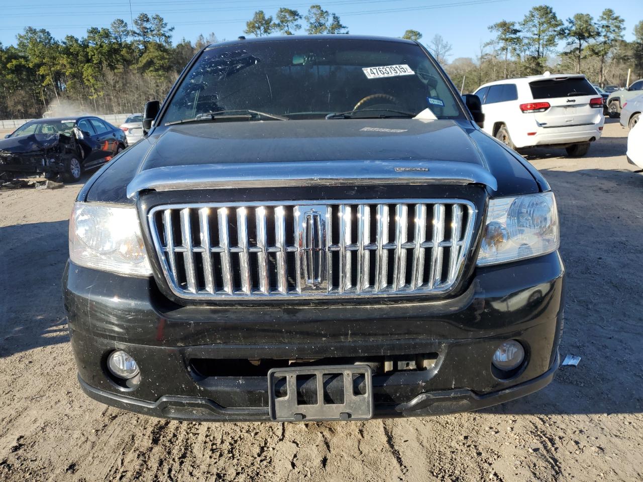 2007 Lincoln Mark LT - Image 5
