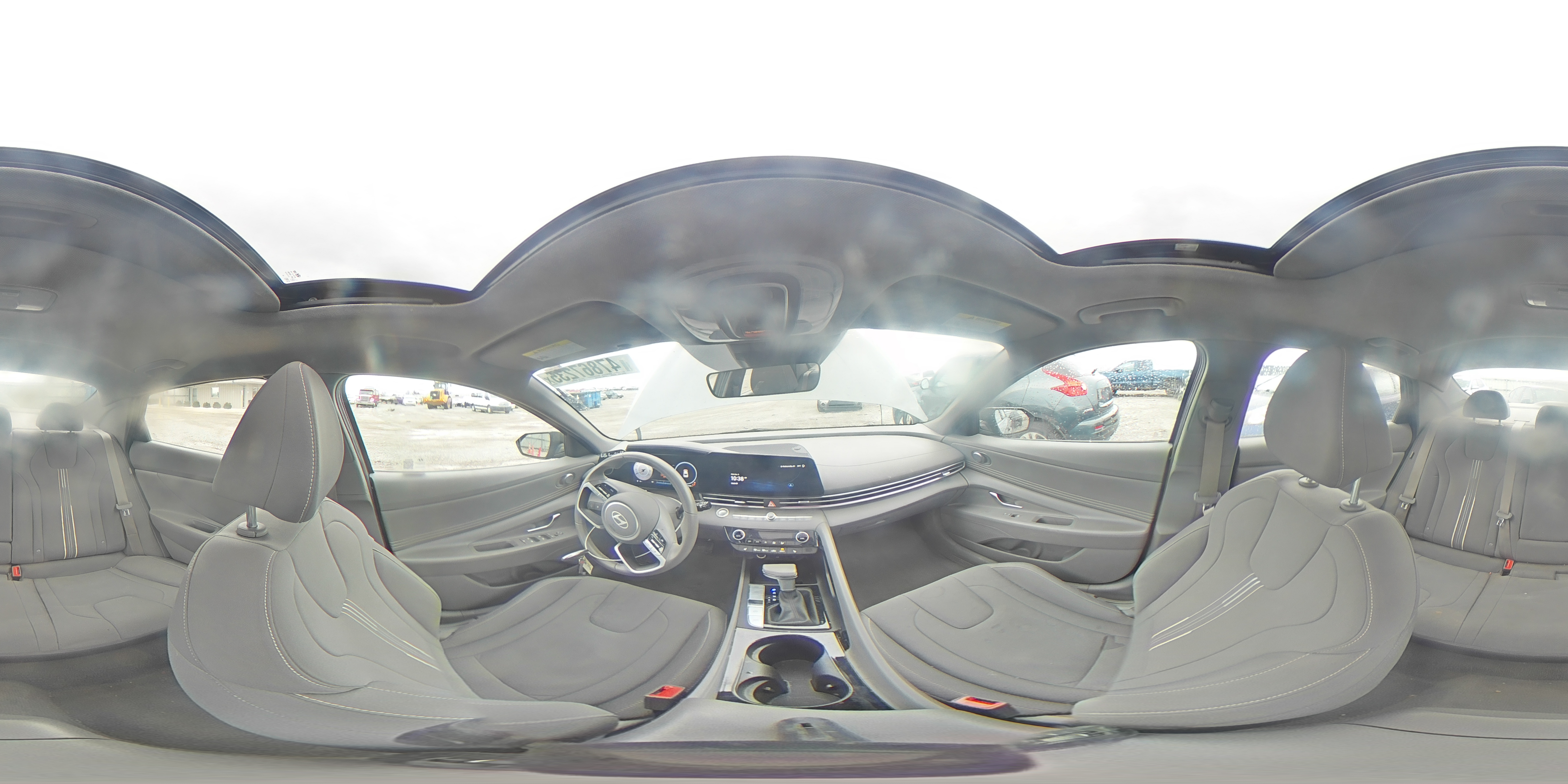 2024 Hyundai Elantra - Image 12