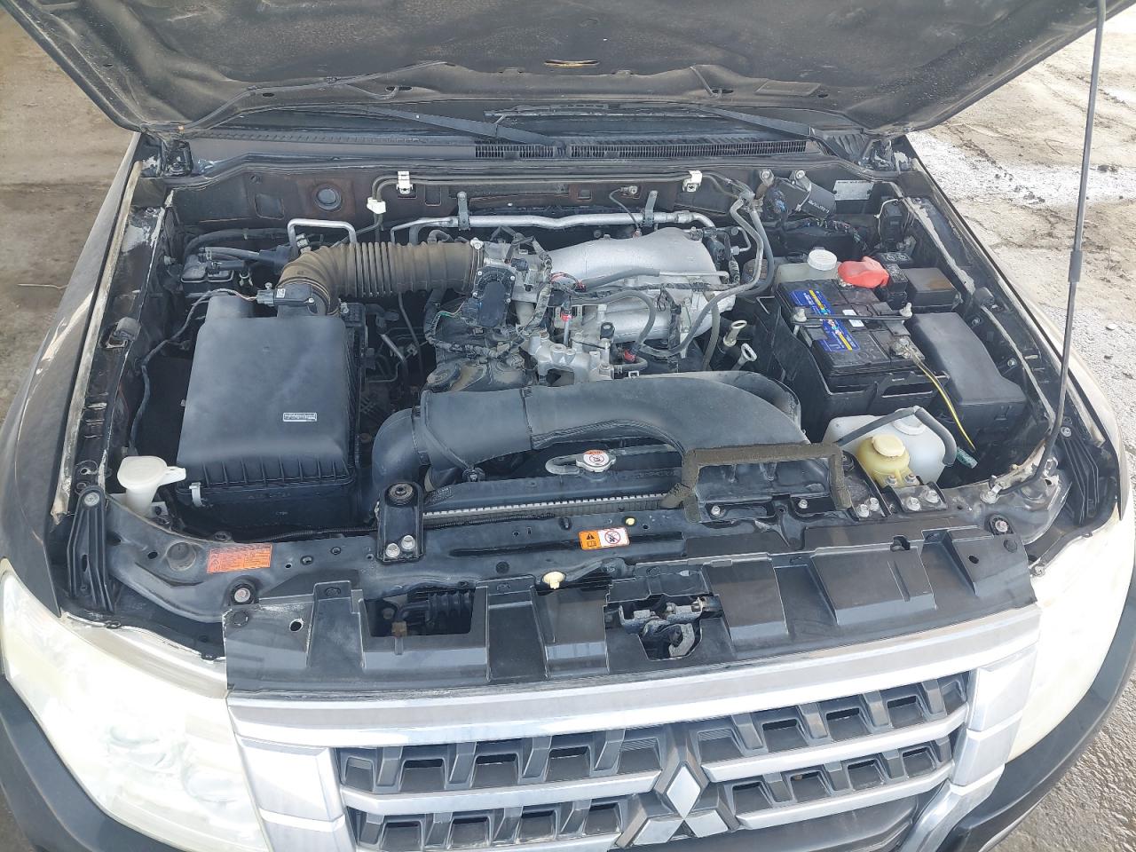 JE4MR62NXHJ713499 - 2017 Mitsubishi Pajero - #49749575