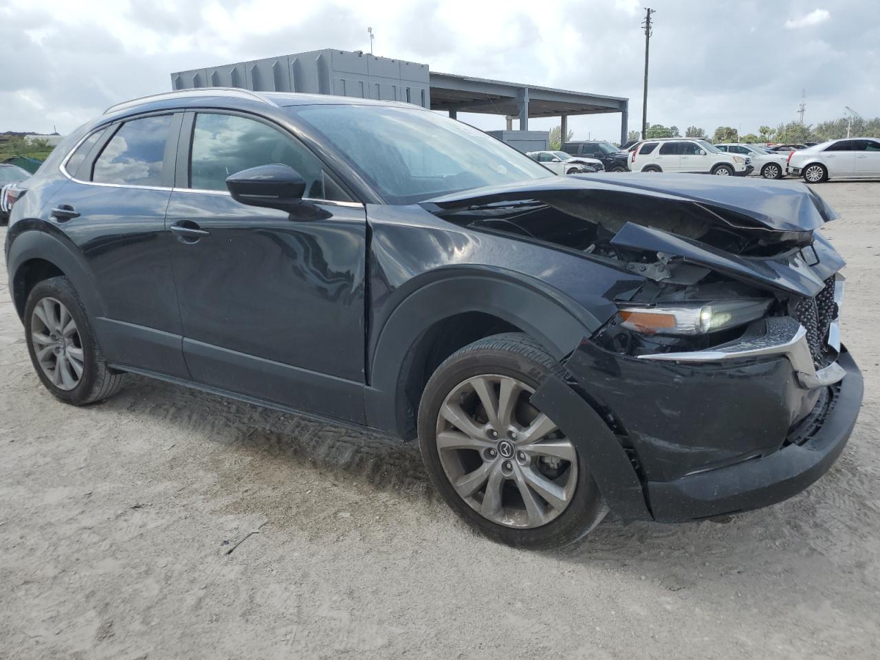 2023 Mazda CX-30 - Image 4