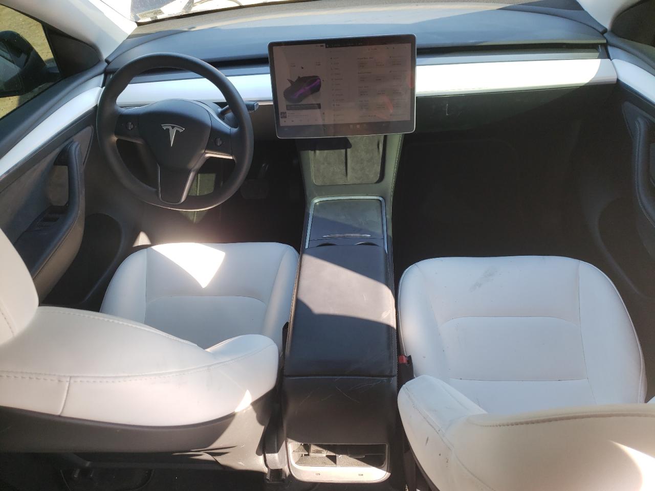 2024 Tesla Model Y VIN: 7SAYGAEE8RF074213 Lot: 50637445