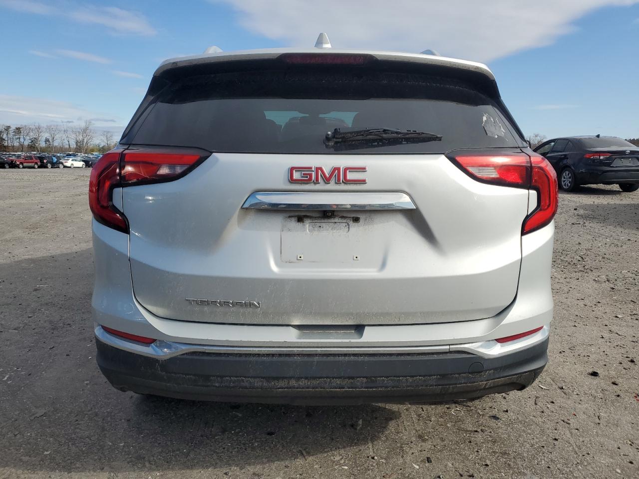 2019 GMC Terrain - Image 6