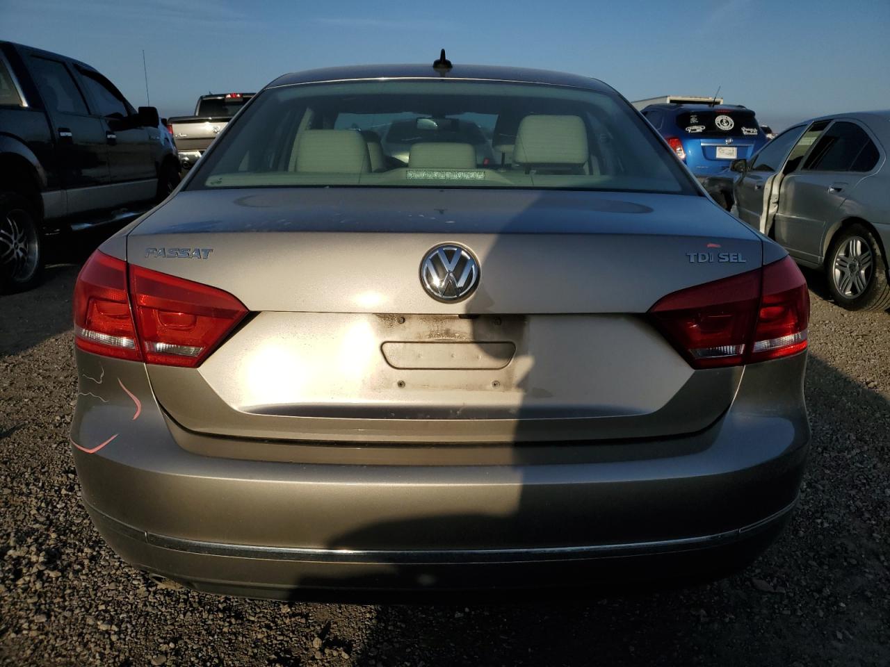 2015 Volkswagen Passat - Image 6