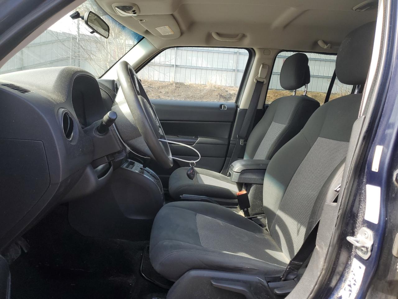 2013 Jeep Liberty (Patriot) - Image 7