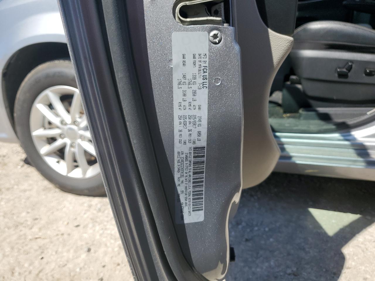 2019 Dodge Caravan - Image 14