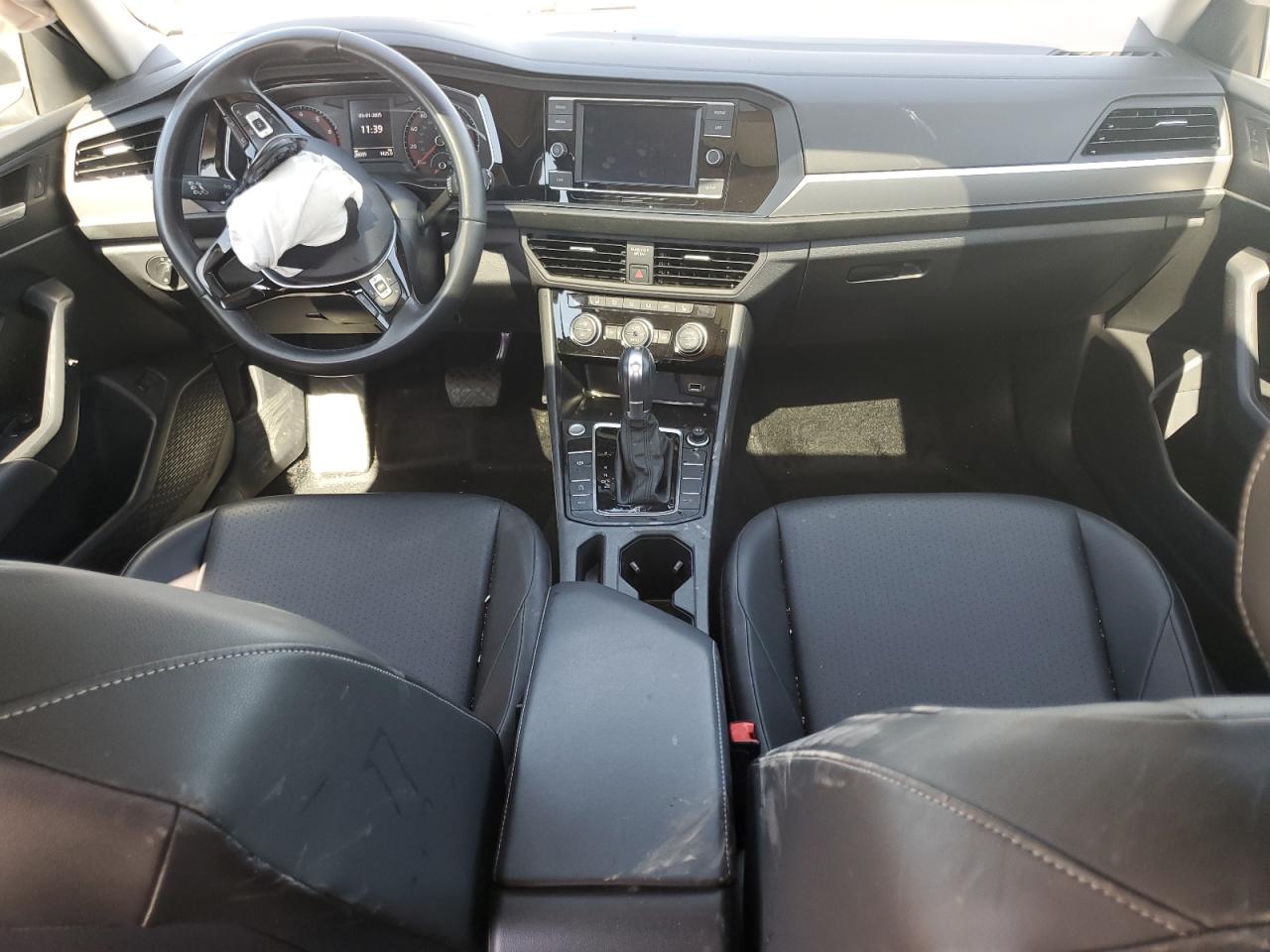 2019 Volkswagen Jetta - Image 8