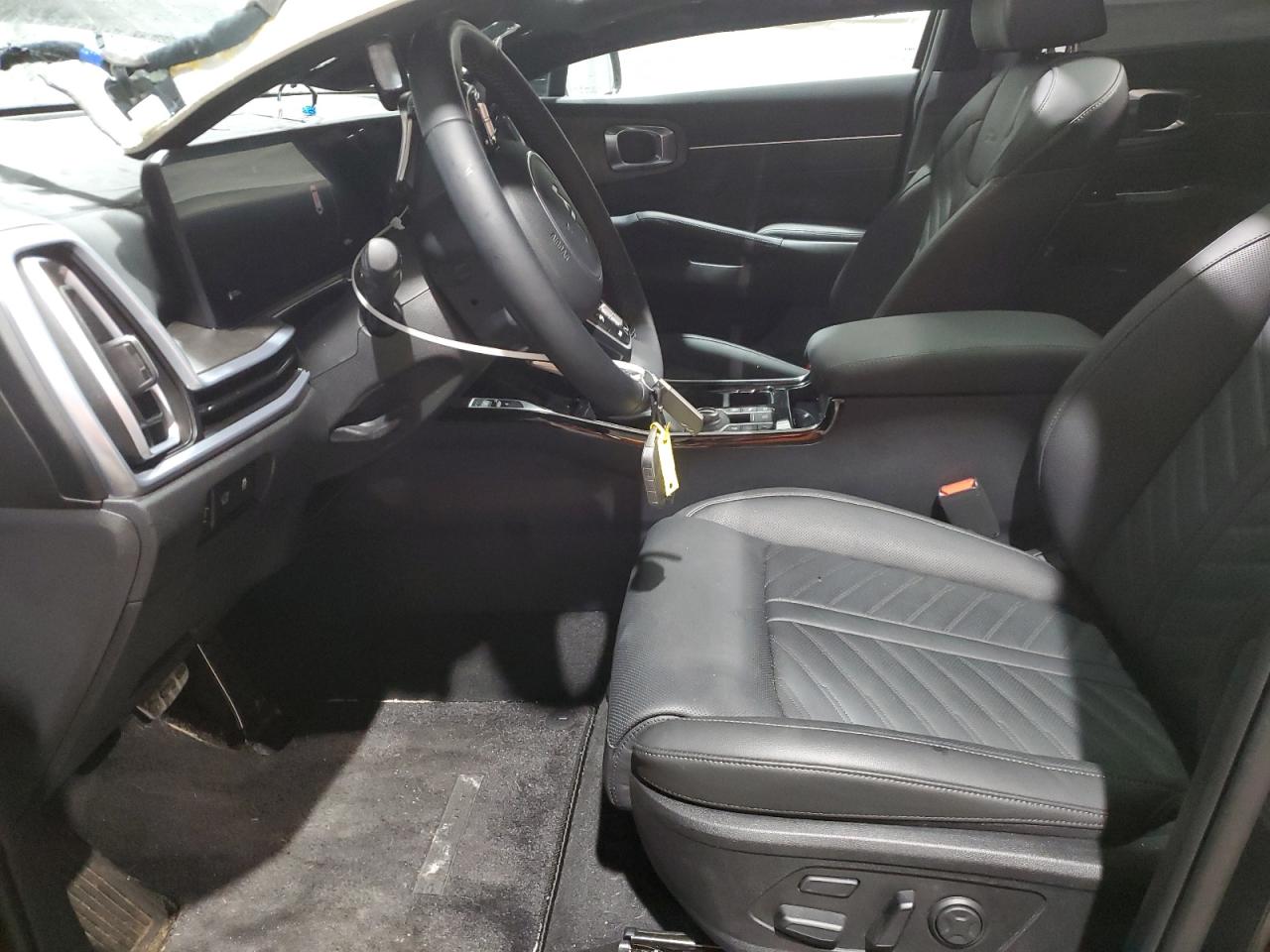 2025 Kia Sorento - Image 7
