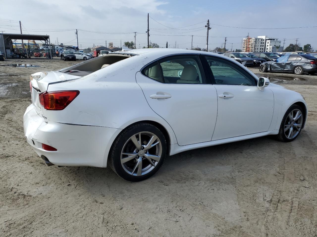 2009 Lexus IS - Image 3