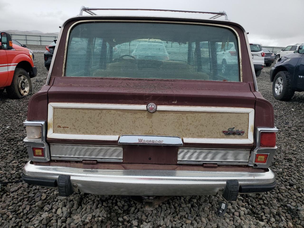 1982 Jeep Grand Wagoneer - Image 6
