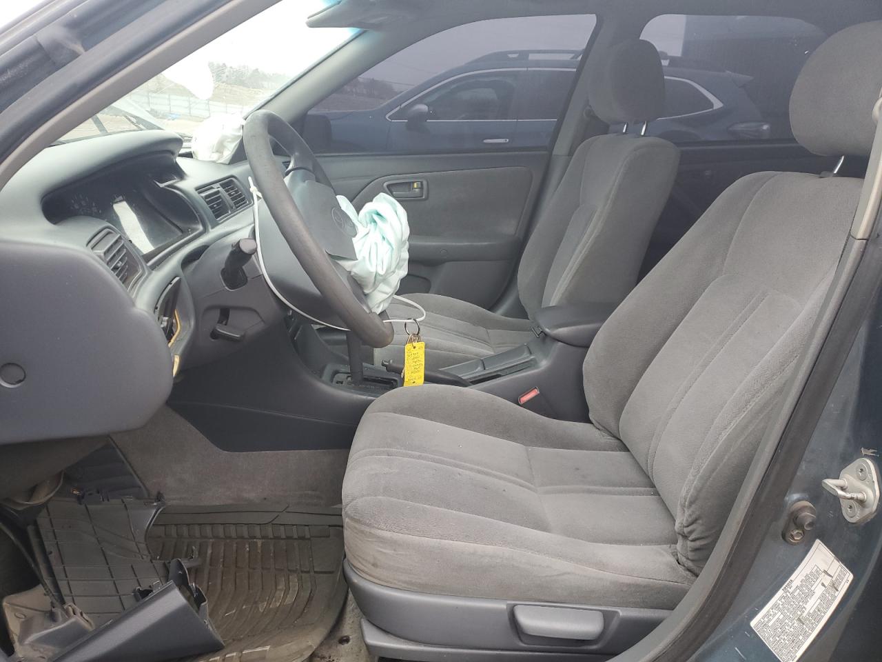 2000 Toyota Camry - Image 7