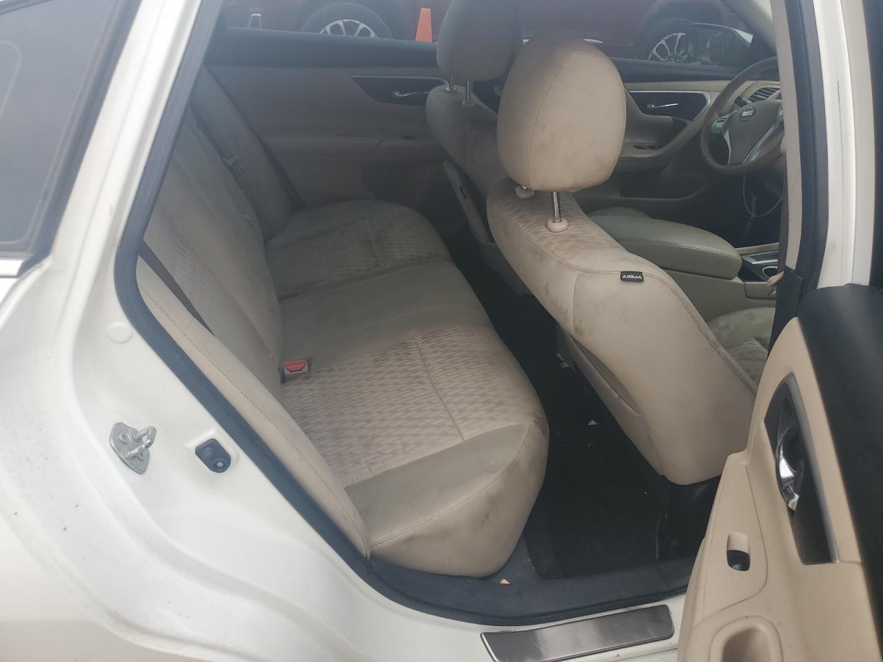 2016 Nissan Altima - Image 10