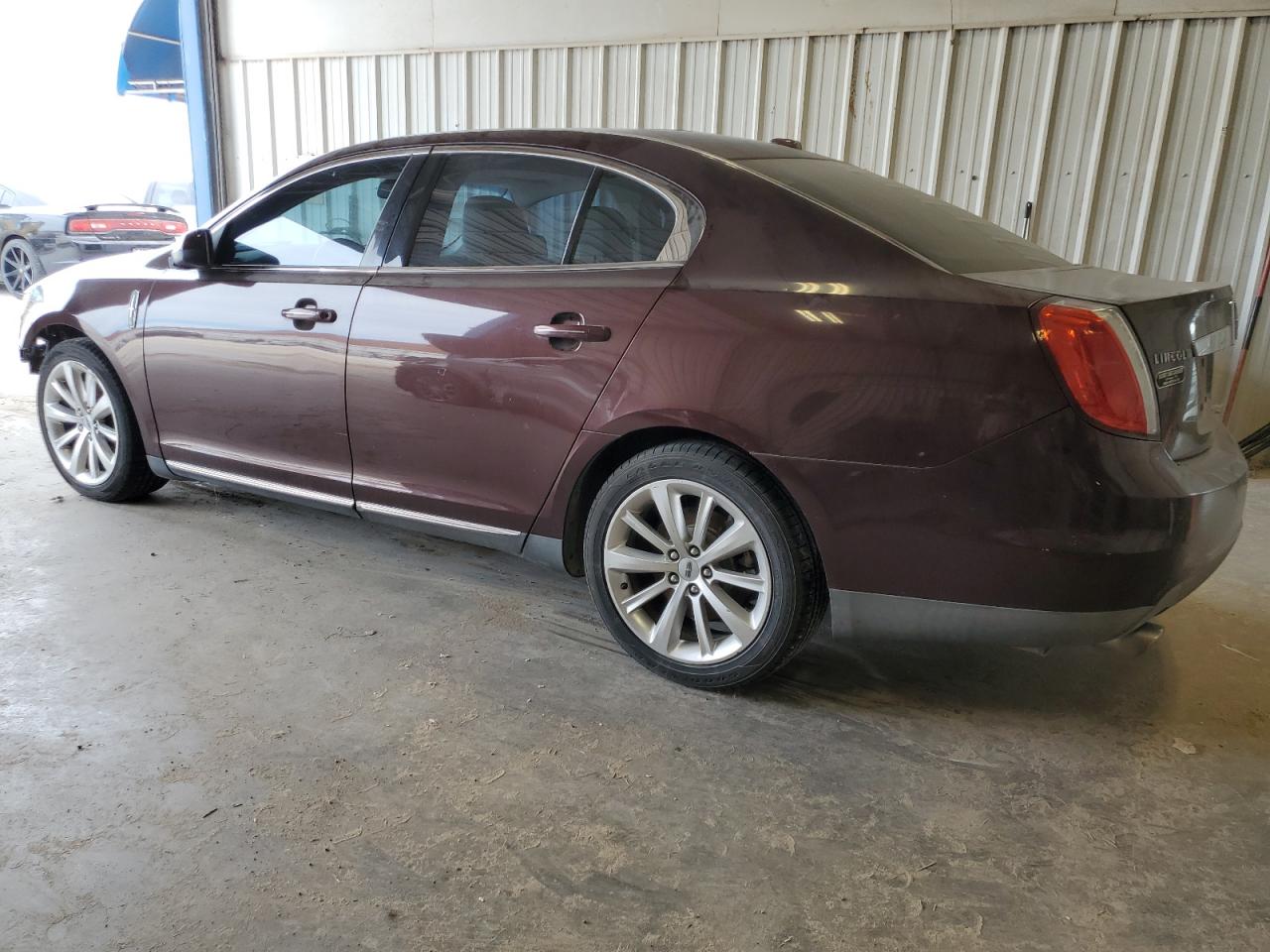 2009 Lincoln MKS - Image 2