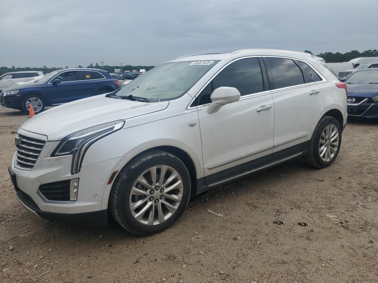 2017 Cadillac Xt5 Platinum   for Sale in Houston, TX - Hail