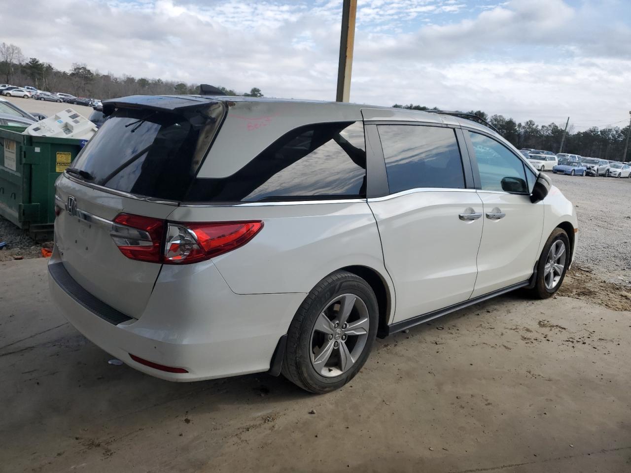 2018 Honda Odyssey - Image 3