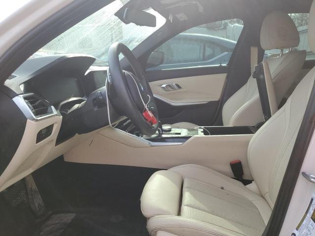 BMW 3 SERIES 2022 Белы