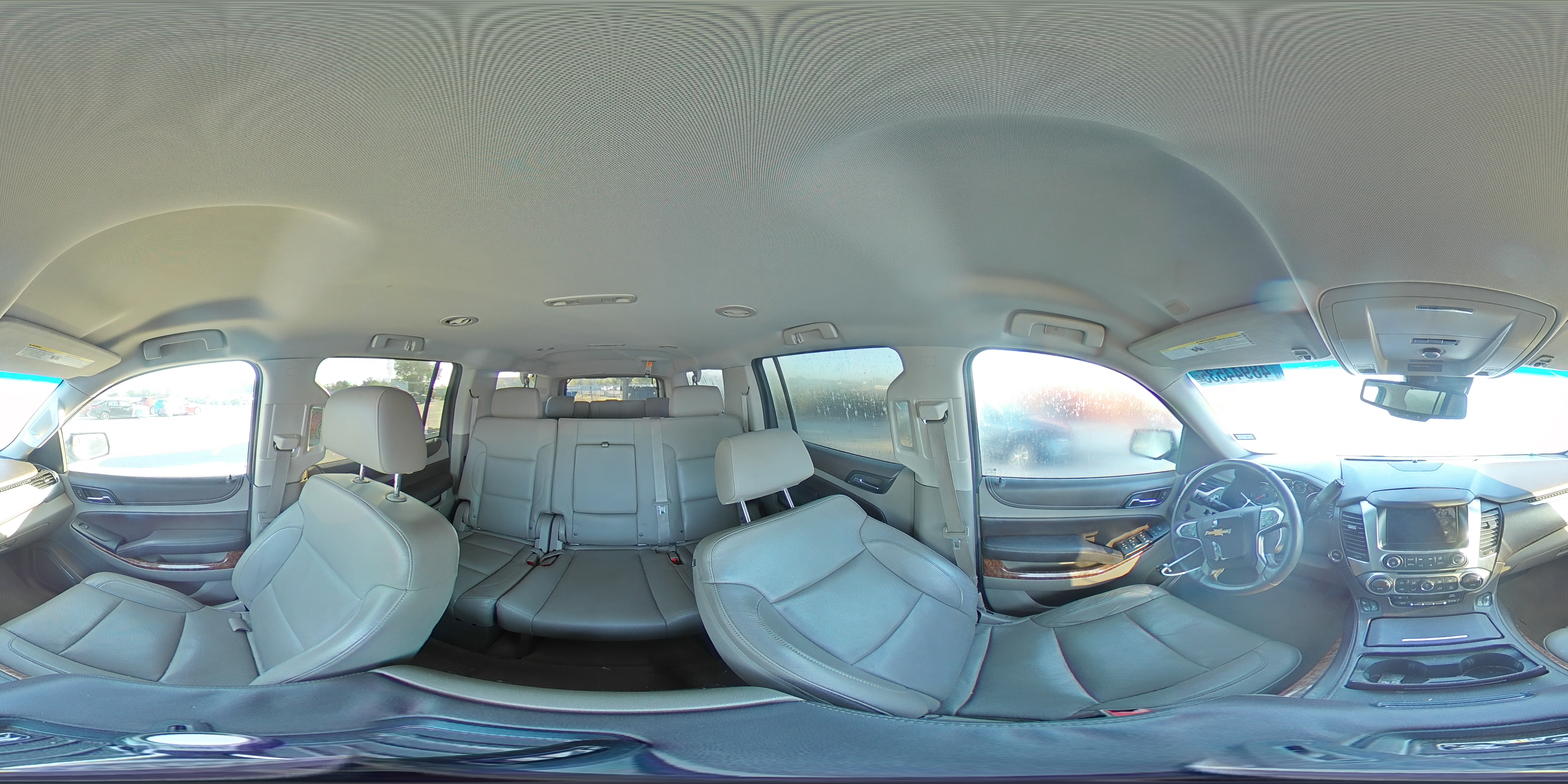 2015 Chevrolet Suburban - Image 14