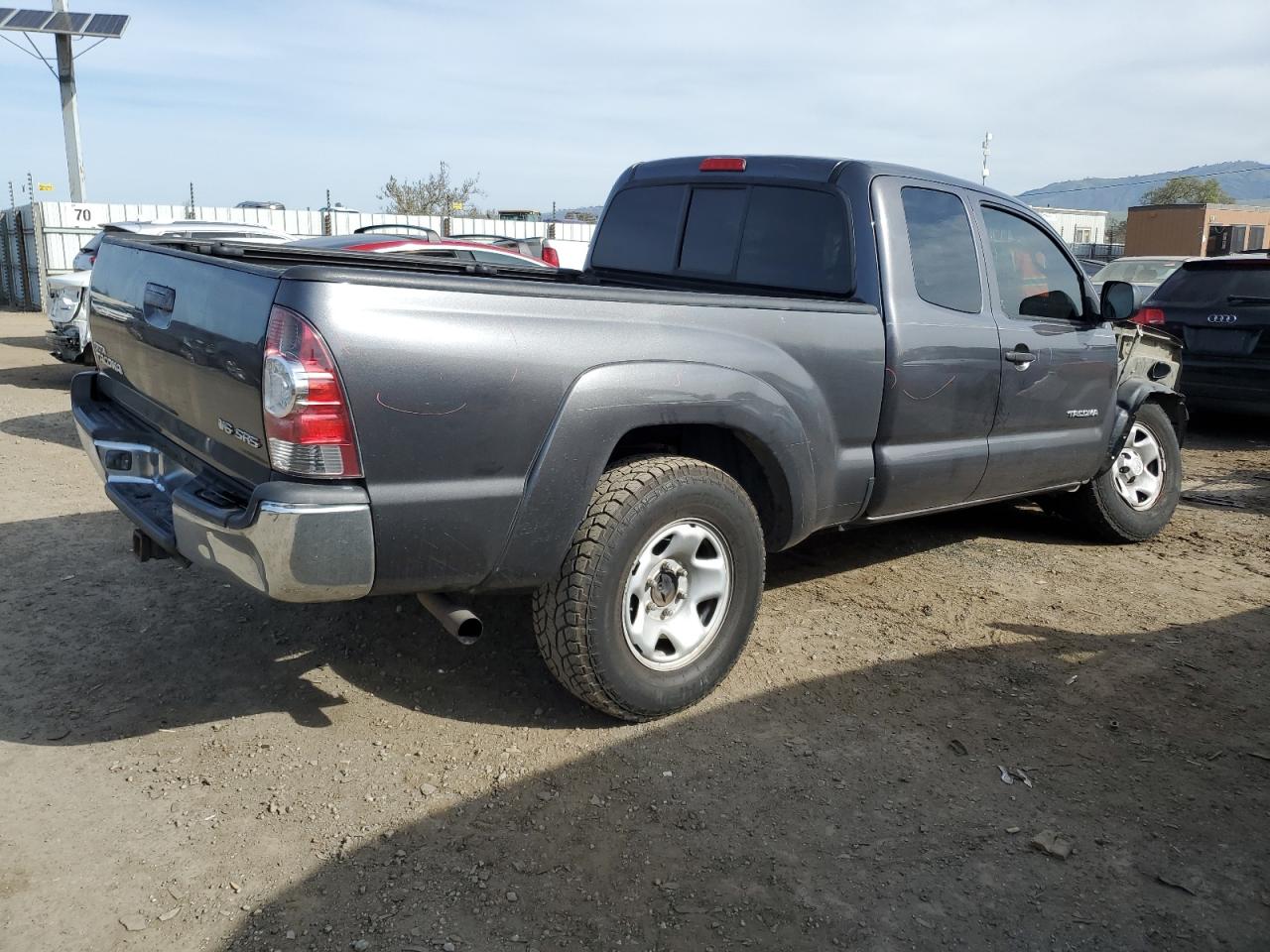 2011 Toyota Tacoma - Image 3