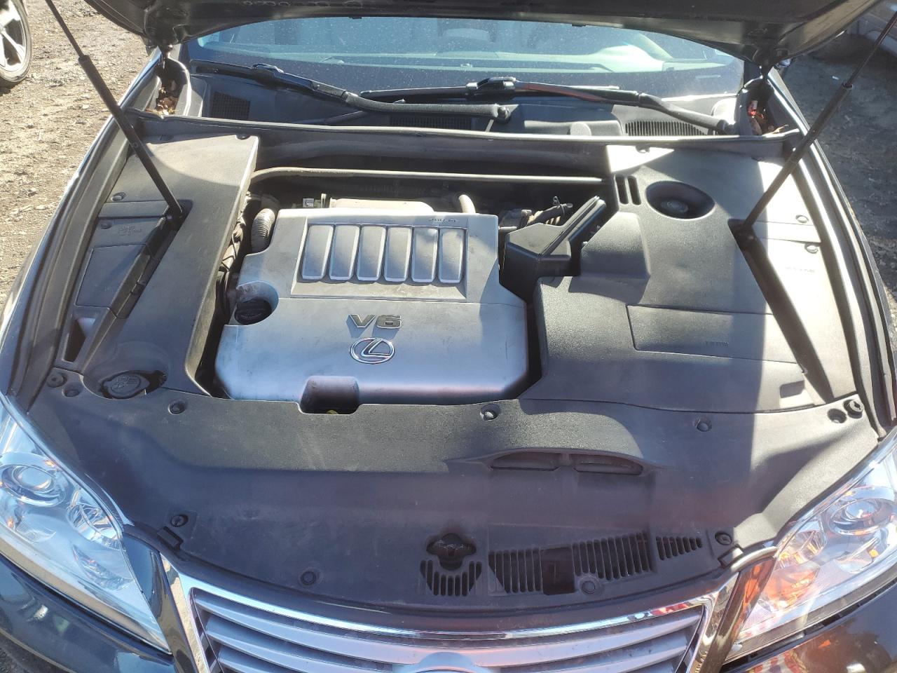 2010 Lexus ES - Image 11