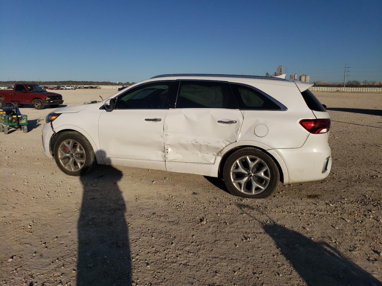 2019 Kia Sorento - Image 2