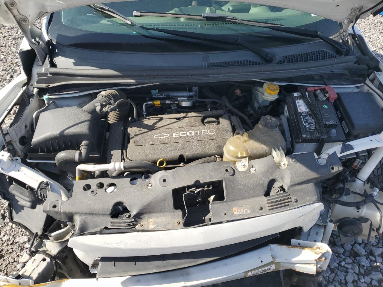 2014 Chevrolet Sonic - Image 13