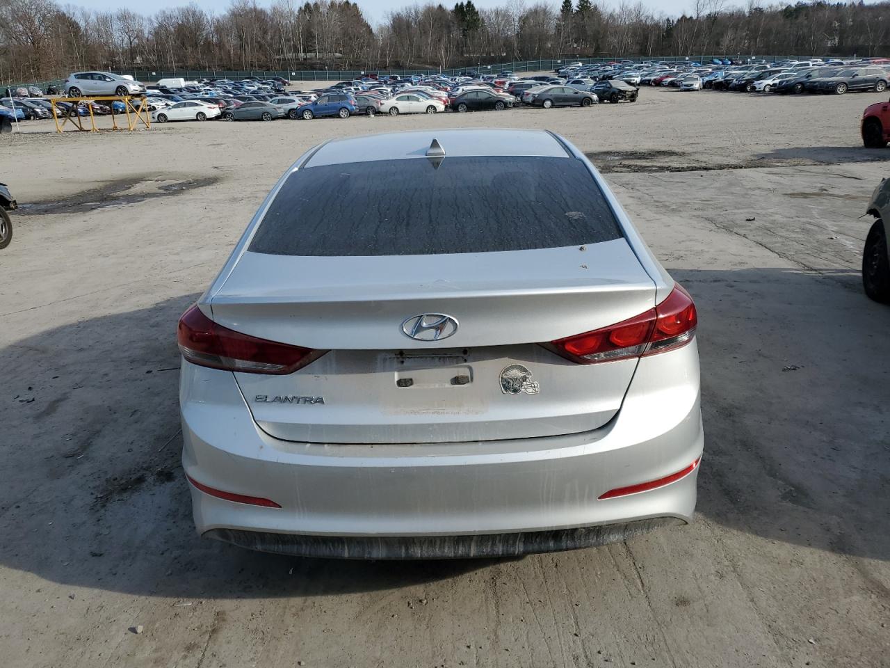 2017 Hyundai Elantra - Image 6