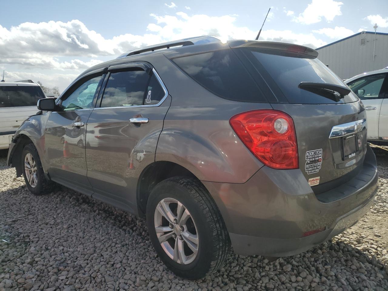 2011 Chevrolet Equinox - Image 2
