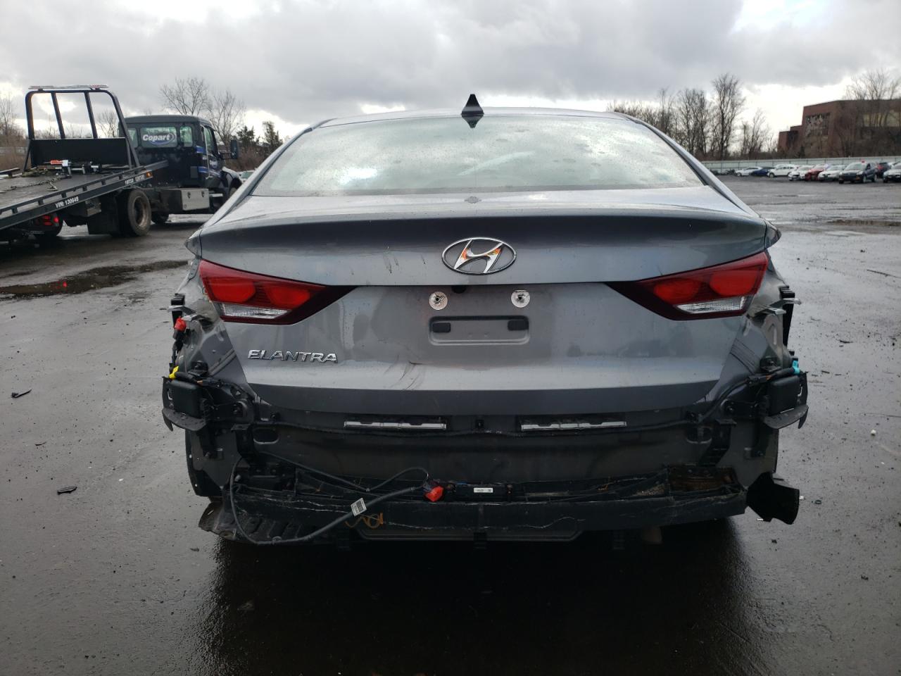2018 Hyundai Elantra - Image 6