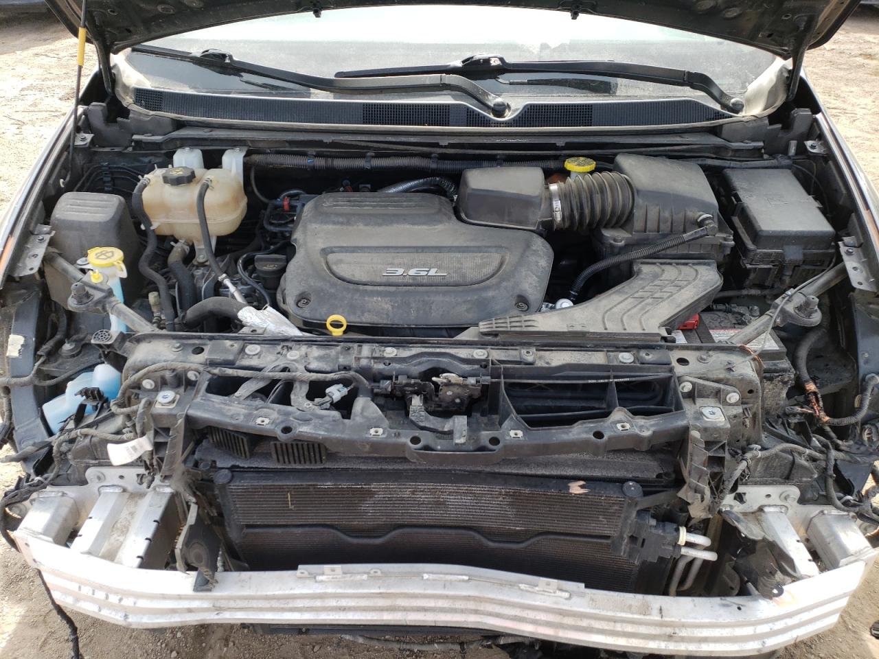 2017 Chrysler Pacifica - Image 12