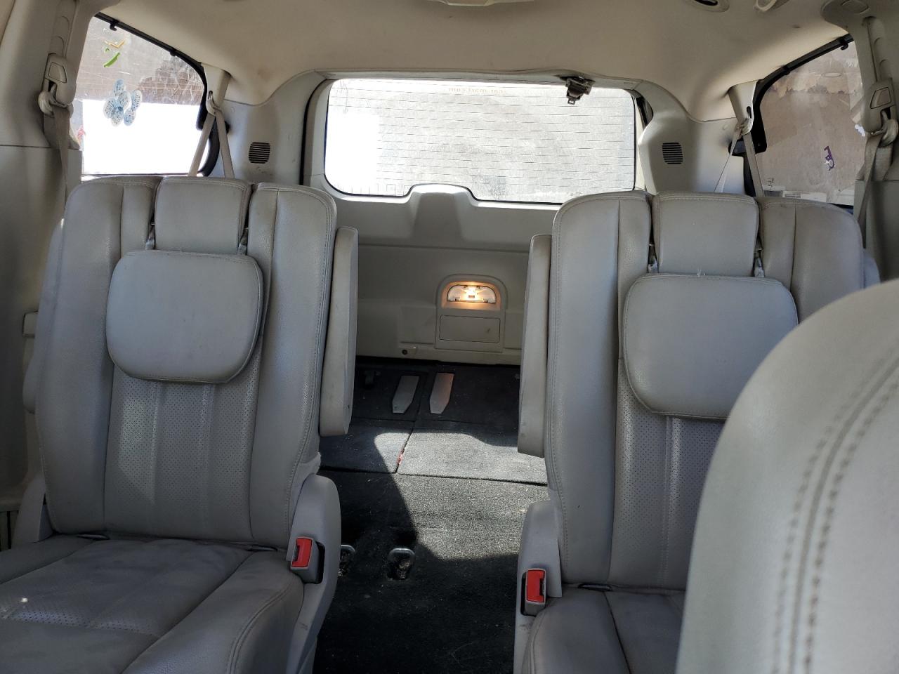 2013 Chrysler Town & Country Touring L VIN: 2C4RC1CG8DR647710 Lot: 65445885