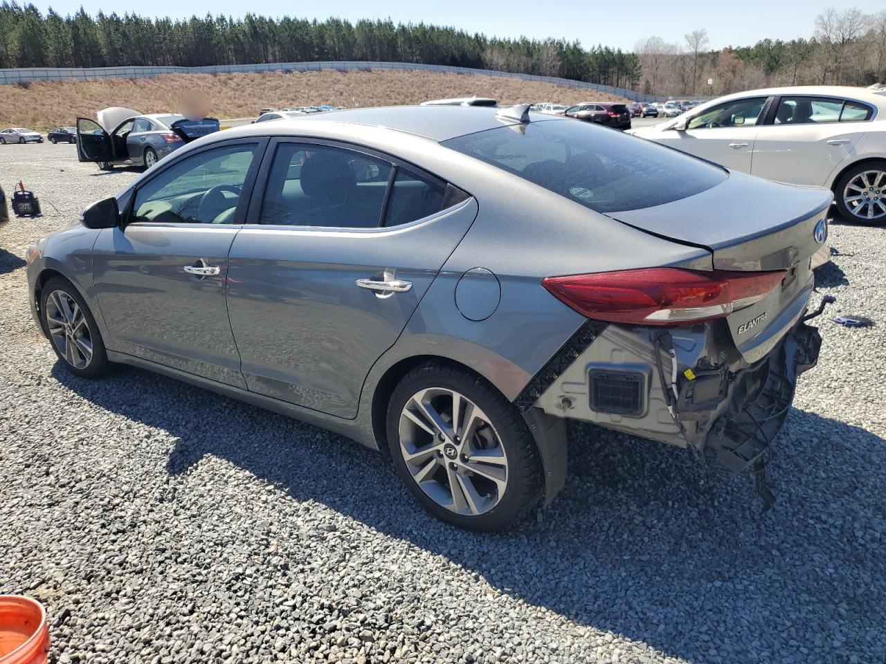2017 Hyundai Elantra - Image 2