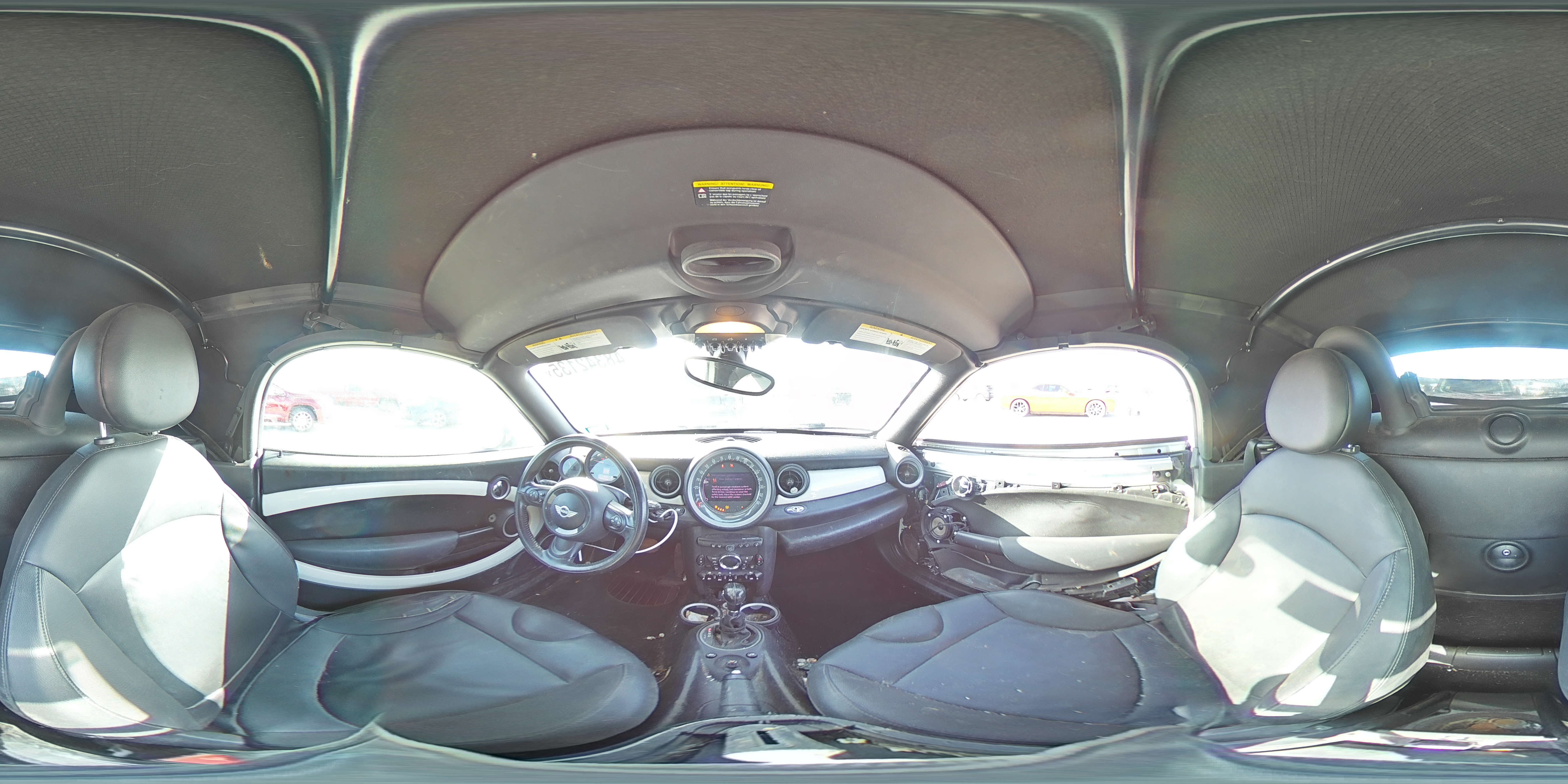 2015 MINI Cooper - Image 13