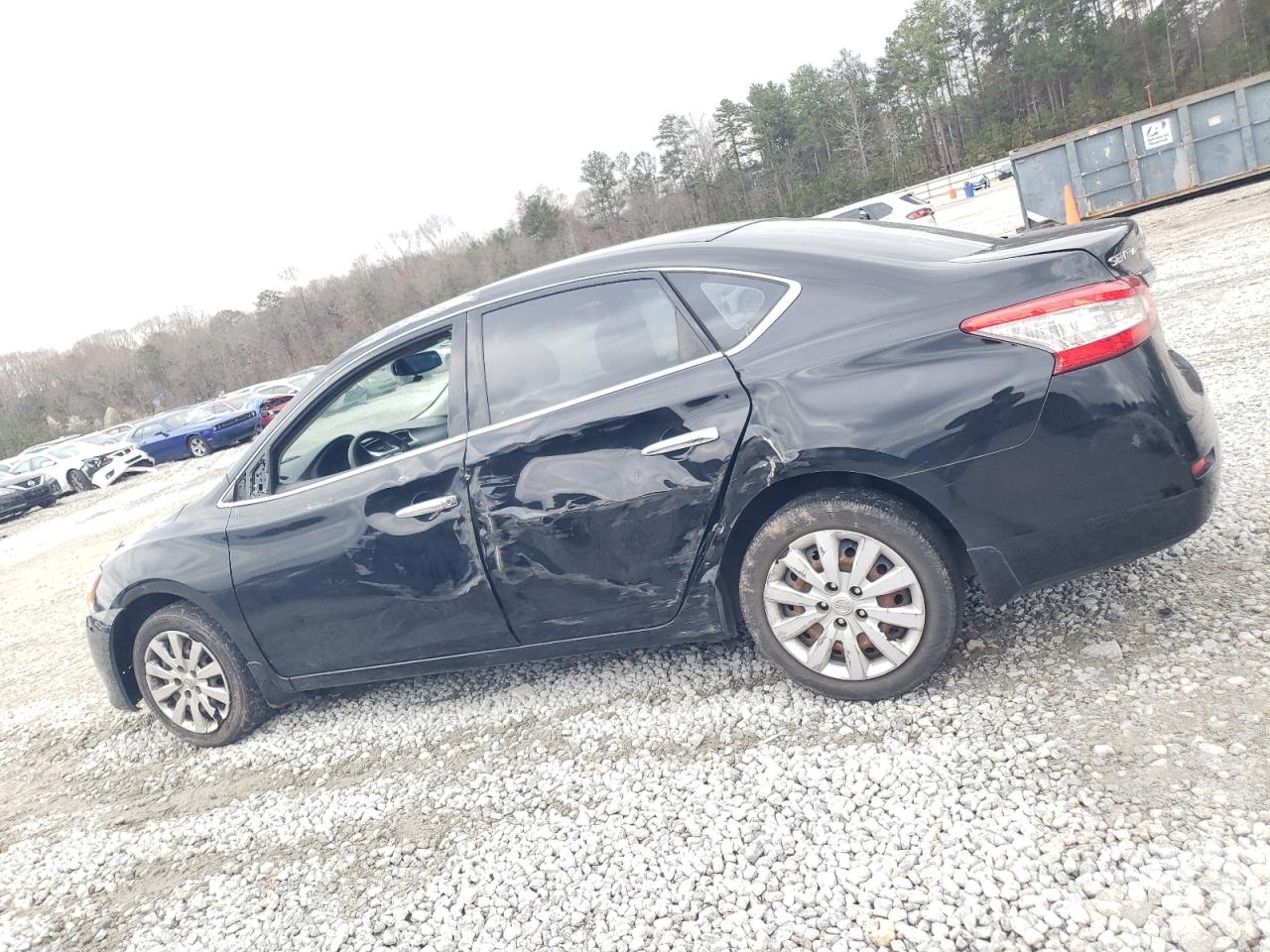 2015 Nissan Sentra - Image 2