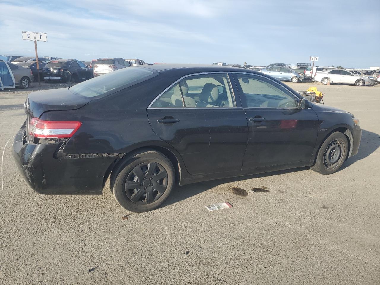 2011 Toyota Camry - Image 3