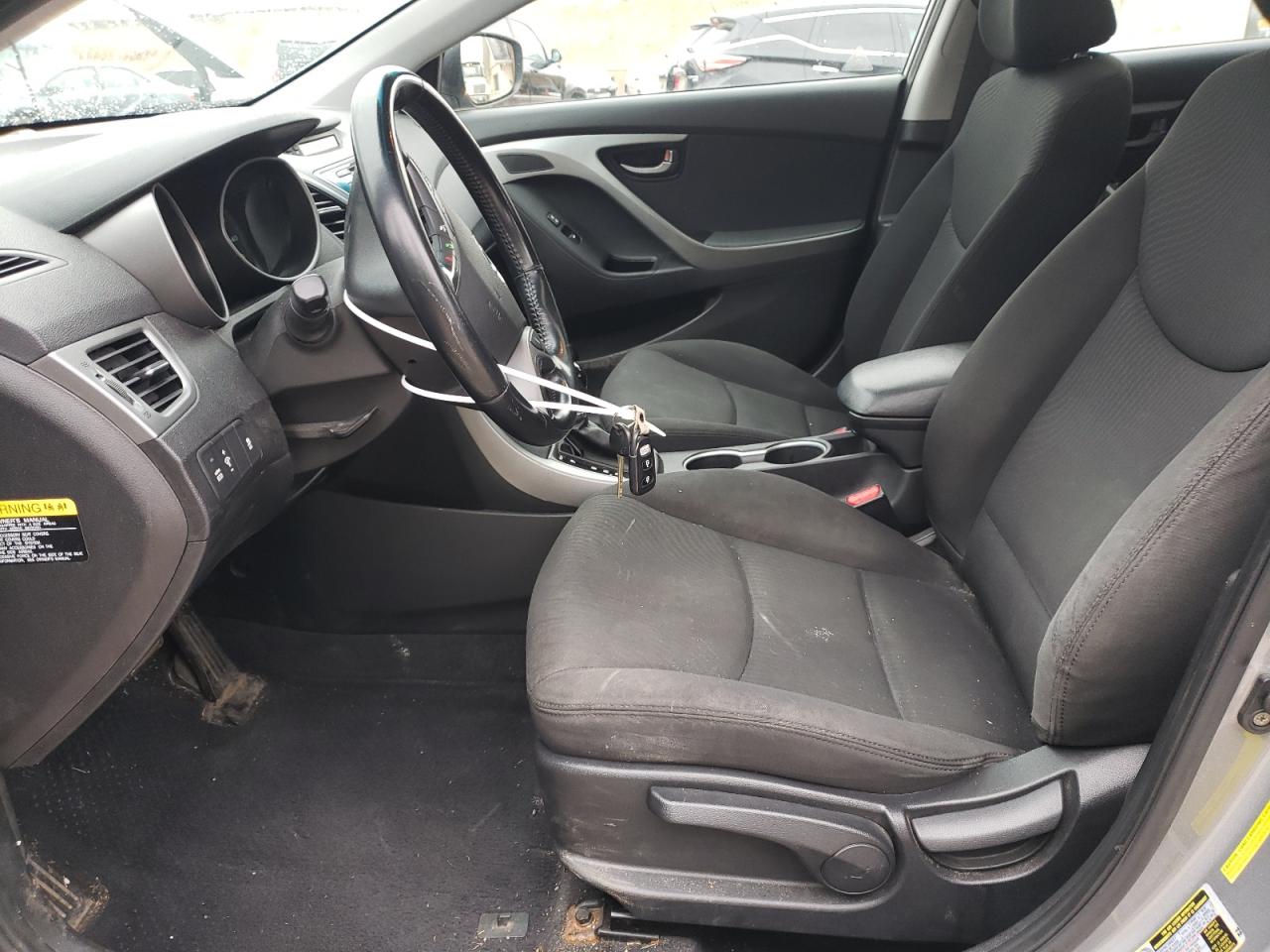 2015 Hyundai Elantra - Image 7