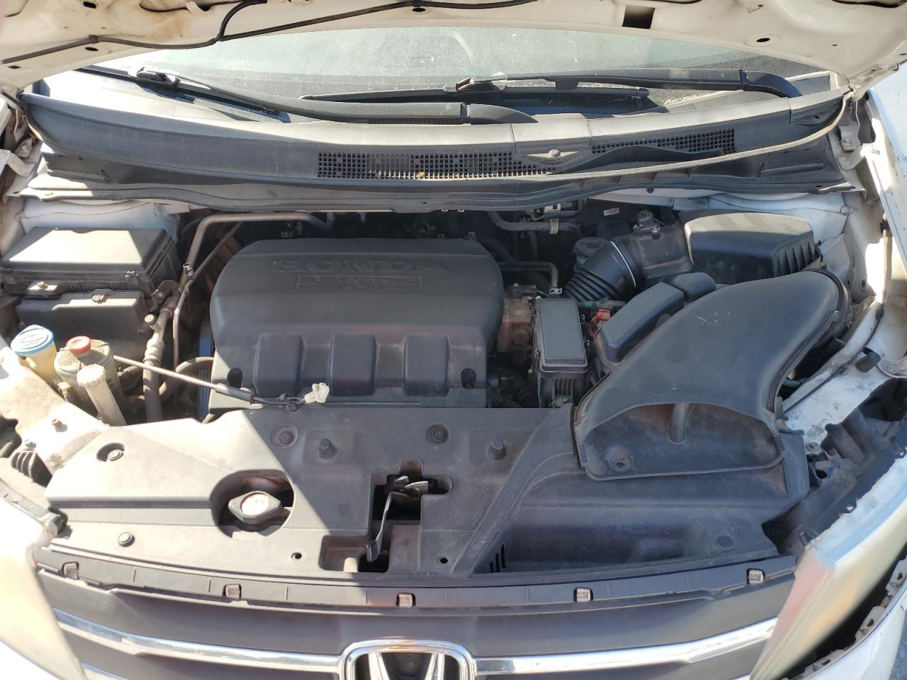 2011 Honda Odyssey - Image 14