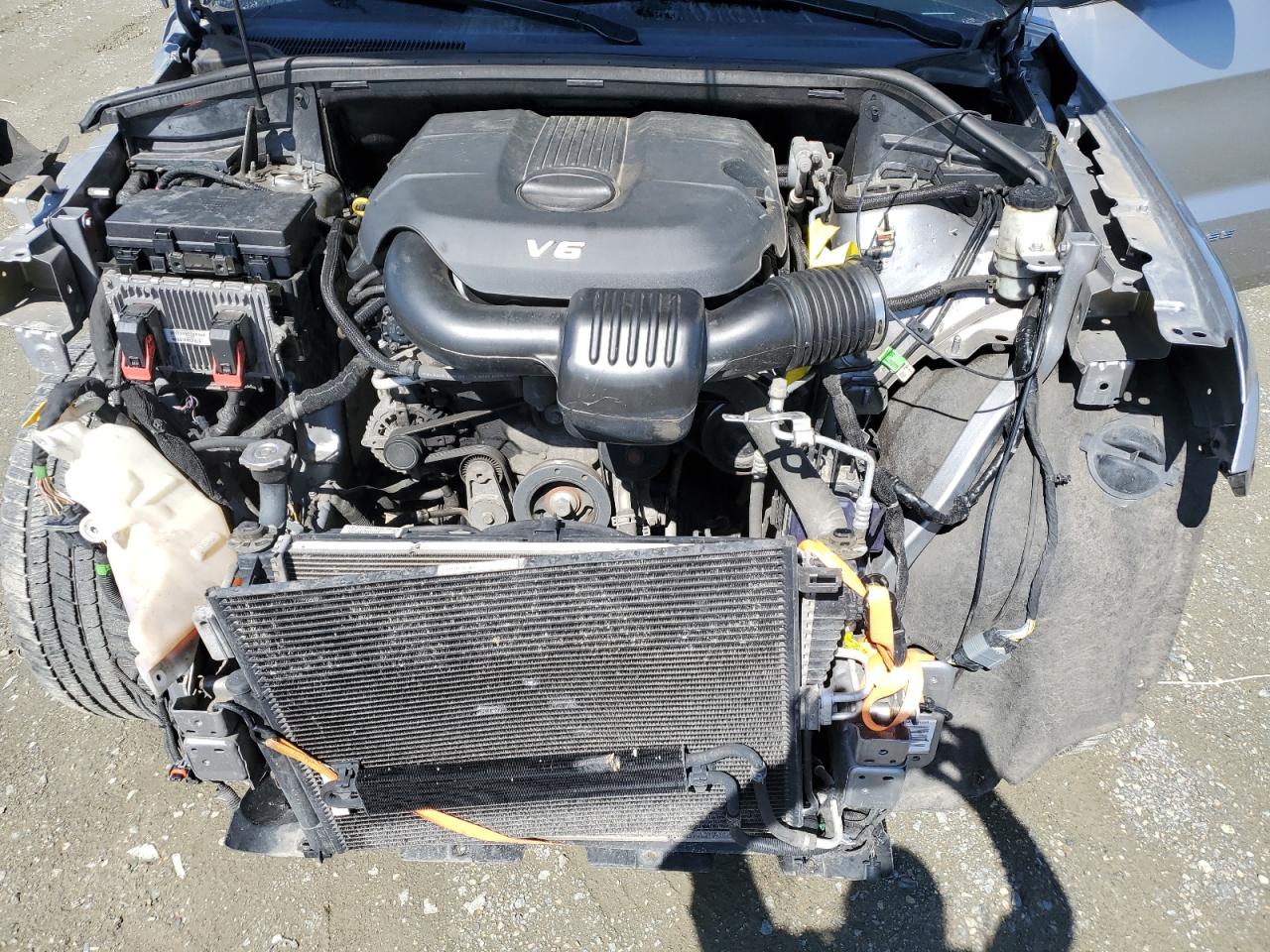 2015 Jeep Grand Cherokee - Image 12