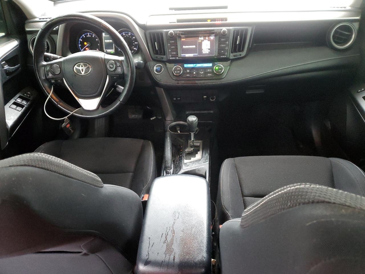 2018 Toyota RAV 4 - Image 8