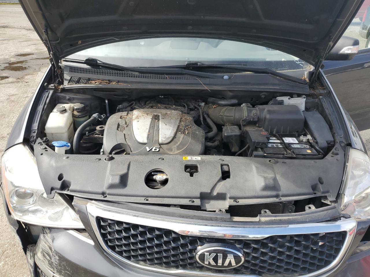 2014 Kia Sedona - Image 12