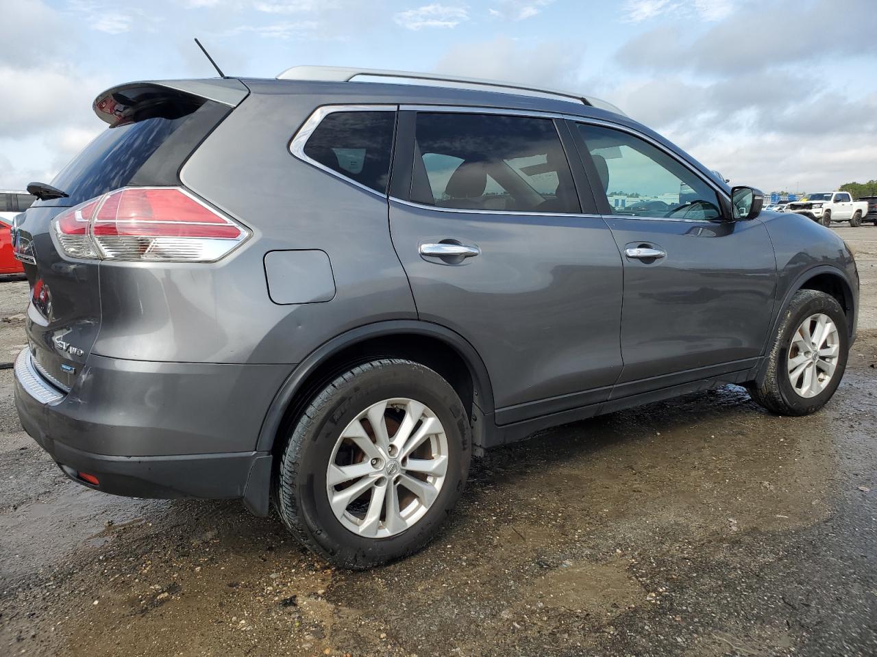 2014 Nissan Rogue - Image 3