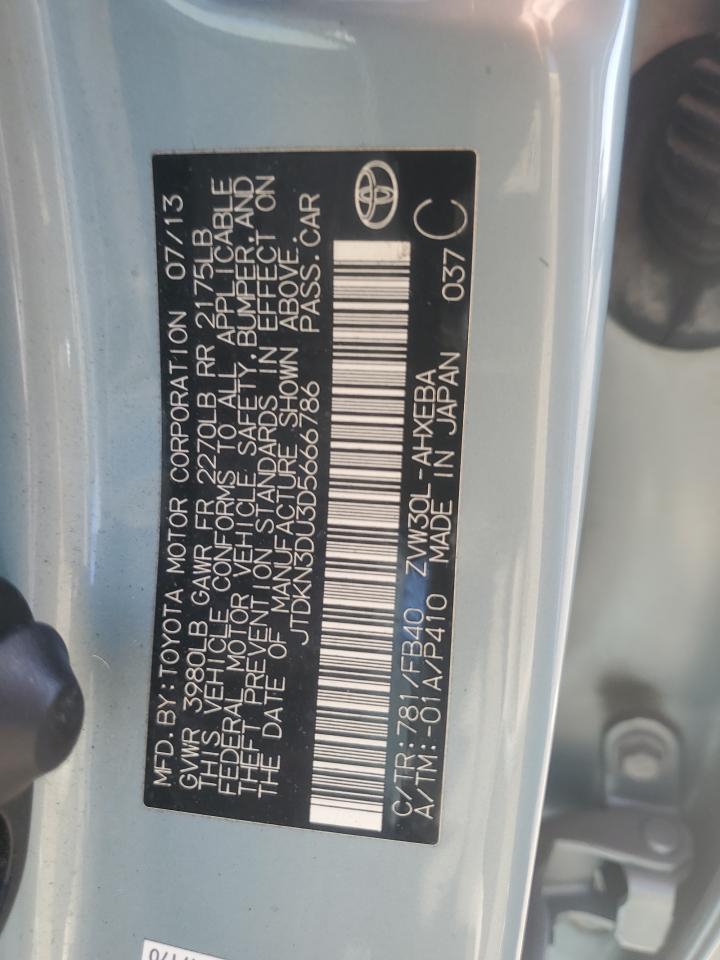 2013 Toyota Prius - Image 12