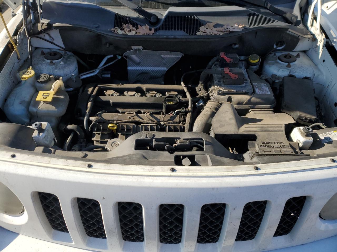 2012 Jeep Liberty (Patriot) - Image 12
