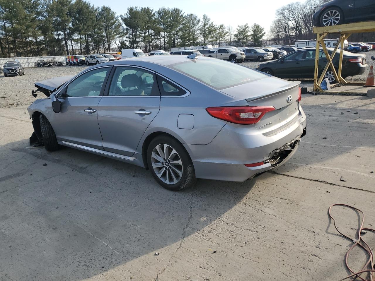 2016 Hyundai Sonata - Image 2