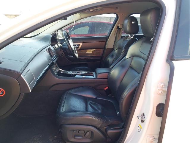 2009 JAGUAR XF S PREMI