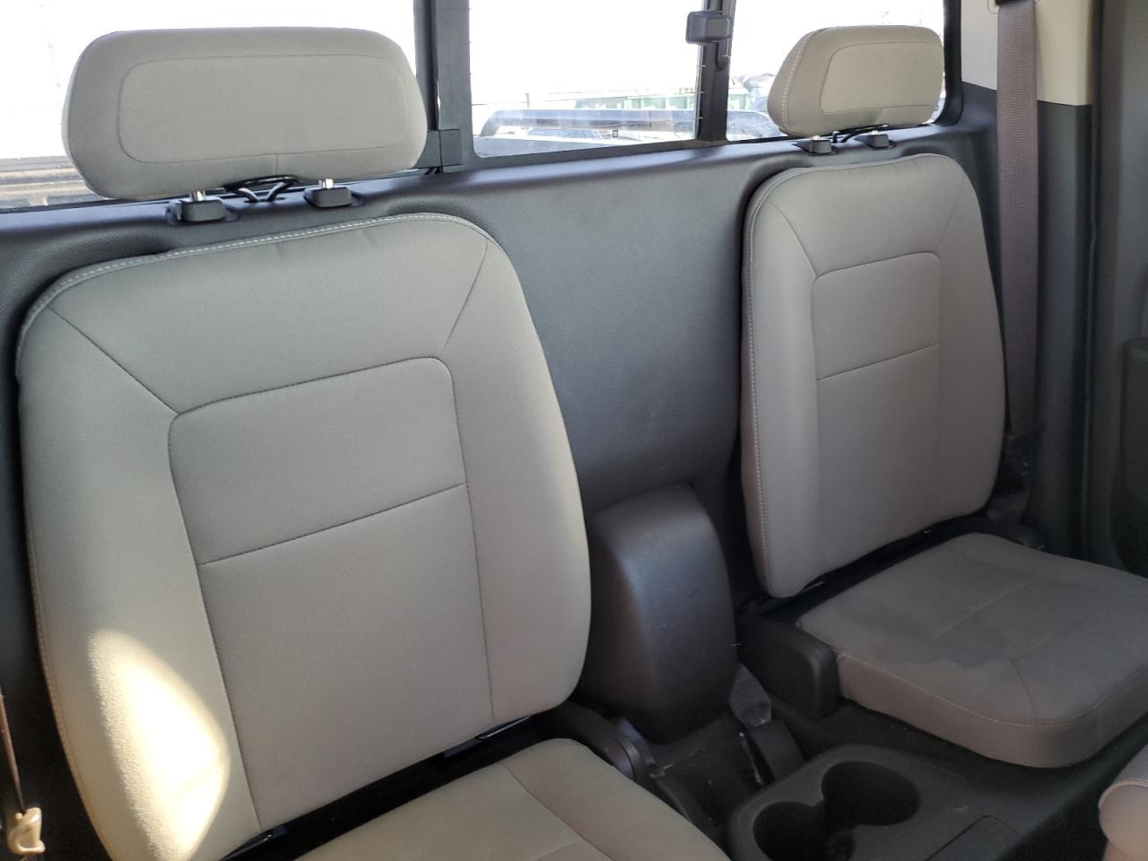2016 GMC Canyon - Image 10
