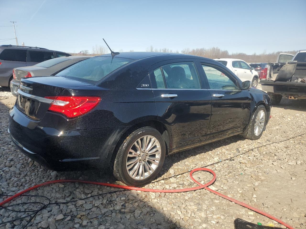 2013 Chrysler 200 - Image 3